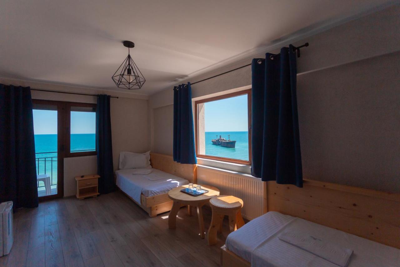 Apartament cu vedere la mare